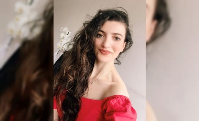 Arzu Yılmaz Hayatın Arzusu adlı kitabını anlatıyor