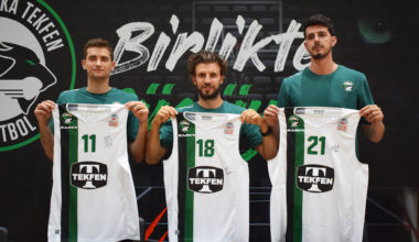 Darüşşafaka 3 yerli oyuncusuyla sözleşme yenilediğini duyurdu