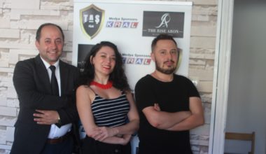 Genç Sanatçılardan Ünlü Film Yapımcısına Ziyaret