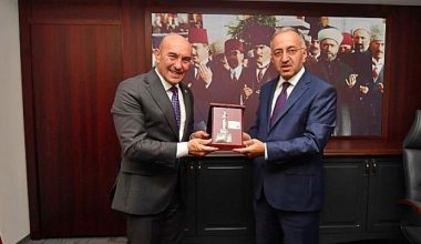Başkan Soyer’den müftülüğe hayırlı olsun ziyareti