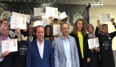 22 kadın, en güzel ayva yemeği için yarıştı