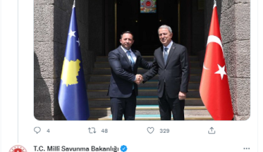 Bakan Akar, Kosovalı mevkidaşı ile görüştü