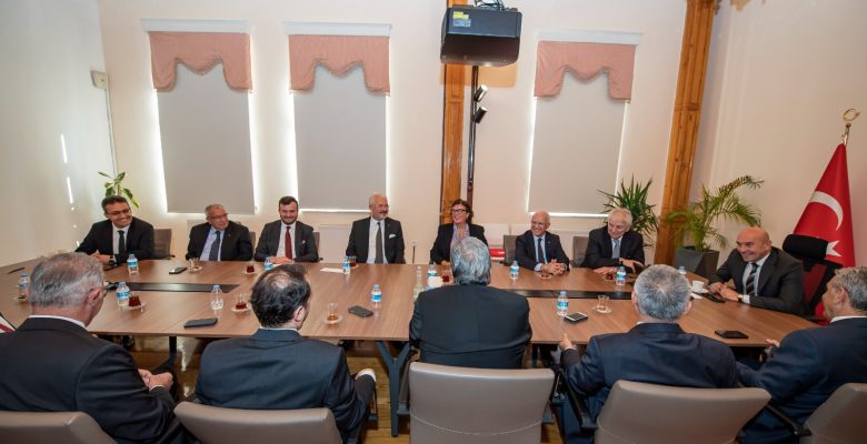 Başkan Soyer, EBSO yönetimini konuk etti