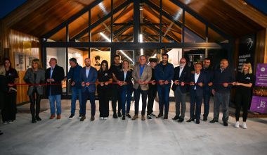 Beylikdüzü Gençlik Senfoni Orkestrası Etkinlik Merkezi ve Müzik Akademisi açıldı