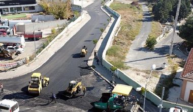 Çorlu Belediyesi Fen İşleri Müdürlüğüne bağlı ekipler, Çorlu’nun farklı noktalarında asfalt serim çalışmalarını sürdürüyor.