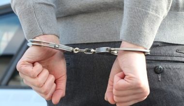 Hakkari’de polis aracına ateş açan 3 terörist yakalandı