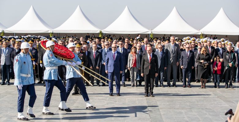 İzmir’de Cumhuriyet Bayramı kutlamaları başladı