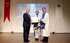 Vali Köşger, İzmir Yüksek Teknoloji Enstitüsü’nün akademik yıl açılış törenine katıldı