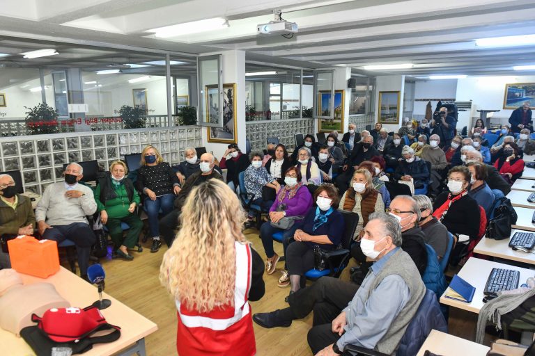 ABB’den 65 yaş üstü vatandaşlara ilk yardım semineri
