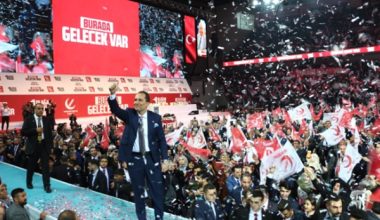 Erbakan: “Tüm halkımızı bu tarihi günde bizimle birlikte olmaya davet ediyoruz”