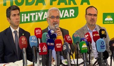 HÜDA PAR Genel Başkanı Yapıcıoğlu, Şanlıurfa’da basın mensuplarıyla bir araya geldi