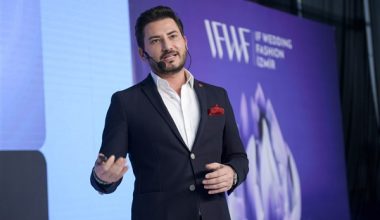 IF Wedding Fashion İzmir moda söyleşileri ile renklendi