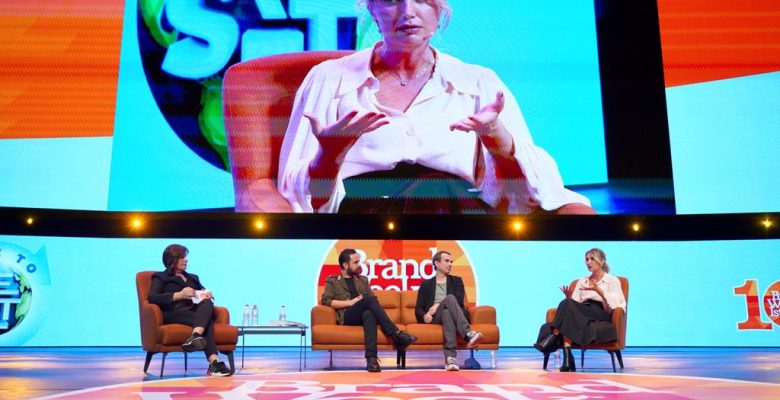 İmamoğlu: “Kızlarımıza ‘Büyüt hayallerini’ diyerek yola çıktık”