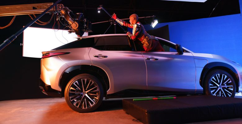 Lexus, Black Panther: Yaşasın Wakanda galasını yeni RZ 450e ile elektriklendirdi