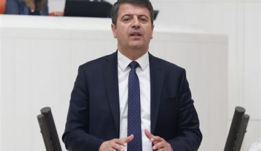 Milletvekili Tutdere: “Tütün üreticisi emeğinin karşılığını alamıyor”