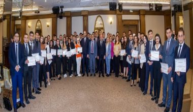 Türkiye’nin “Koruyucu Aile Sistemi” Azerbaycan’da uygulamaya konuluyor