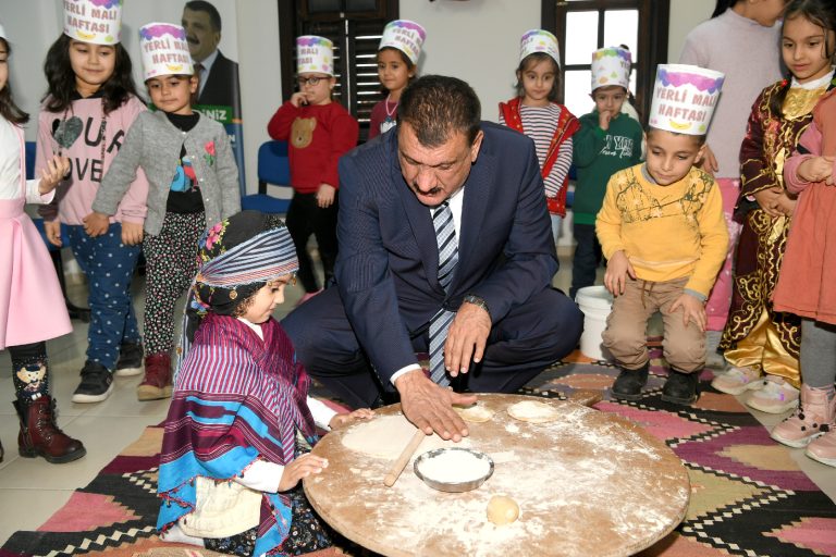 Başkan Gürkan, Yerli Malı Haftası programına katıldı