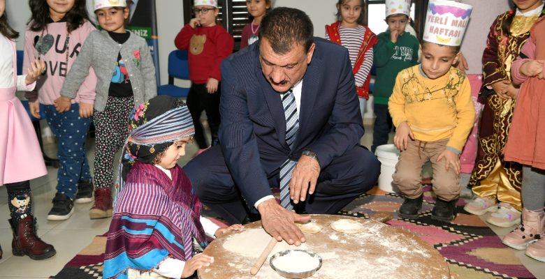Başkan Gürkan, Yerli Malı Haftası programına katıldı