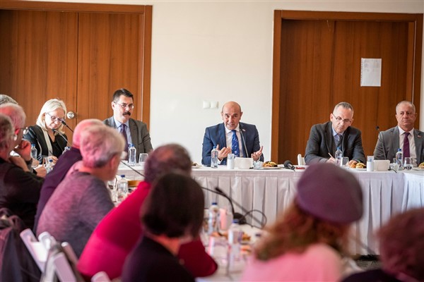 Başkan Soyer: “Önceliğimiz Akdeniz üzerinden İzmir’in kabuğunu kırmak”