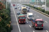 Çin’de otoyol kamyon trafik hacmi yüzde 16,38 arttı