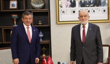 Karamollaoğlu, Davutoğlu’nu ağırladı