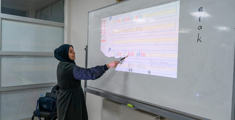 Malatya Kernek Külliyesi’nde Okuma-Yazma Kursu hayata geçirildi