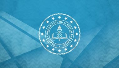 Öğrenciler eleştirel okuma bilinciyle yetişiyor