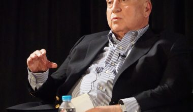 Prof. Dr. Çelebi: “2023, doların yılı olacak” Prof. Dr. Çelebi: “2023, doların yılı olacak”