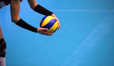 VakıfBank ilk maçını kazandı