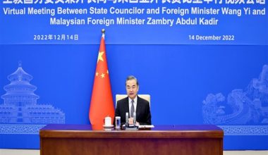 Wang Yi: “Malezya yeni yönetimiyle işbirliğini derinleştirmeye hazırız”