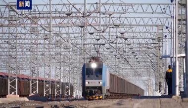 Xinjiang’da demir yoluyla taşınan mal hacmi, ilk kez 200 milyon tonu aştı