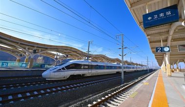 Yinchuan-Lanzhou yüksek hızlı demir yolu bugün hizmete giriyor