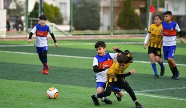 Yenişehir Belediyesi çocukları yeşil sahalarda buluşturdu