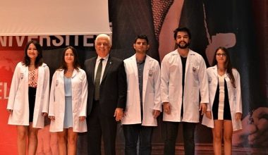 Başkan Gürün Sağlık Emekçilerinin Günü'nü Kutladı