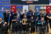 Demir bilekler, 12 madalya kazandı