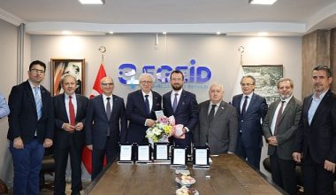 Deprem bölgesinden iş gücünün göç etmemesi için çift maaş önerisi