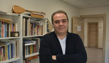 Doç. Dr. Tutu, “Veysel, Türk kültür ve sanat hayatının zirvelerinden birisidir"