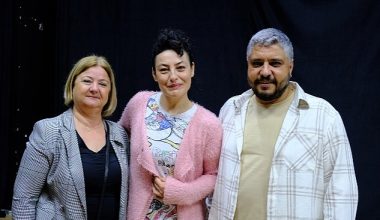 Gerçek Yaşamdan Bir Oyun: Düğün Şarkıcısı