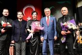 Kemer'in korosundan anlamlı konser