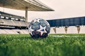 Şampiyonlar Ligi Finali'ne özel, İstanbul temalı futbol topu adidas'tan “UCL Pro Ball İstanbul"