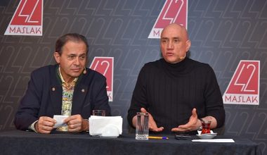42 Maslak'ta Ramazan davetinin konuğu Ayhan Sicimoğlu oldu