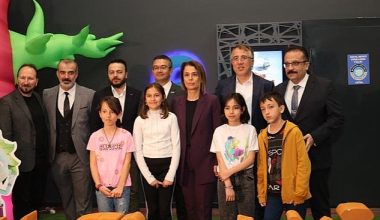 Başkan Savran, “Elif ve Arkadaşları: Kapadokya” Filminin Galasına Katıldı