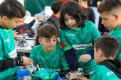 Buca'nın bilim üssü Roboteks'te madalyaları topladı