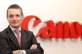 Canon, küresel değiştirilebilir lensli dijital fotoğraf makinesi pazarında 20 yıldır bir numara!