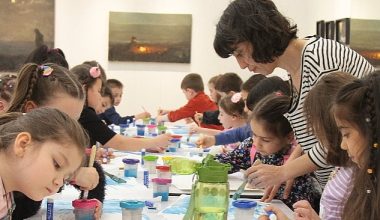 Çocuklar için 'Sihirli Boya Resim Atölyesi' Trump Art Gallery'de, 15 Nisan Cumartesi
