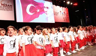 Dostluk ve Barış İçin Dünya Çocukları Bir Arada