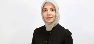 Dr. Öğr. Üyesi Dilara Ustabaşı Gündüz: 'Sosyal Hizmet, Afet Sonrasında İyileştirme Sürecine Güç Katıyor"
