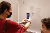 'İzindeyiz Atam' mikro art sergisi OPET sponsorluğunda  Yapı Kredi bomontiada'da
