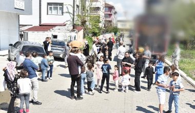 Kartepeli Çocuklar Ramazan Bayramı Hediyesi