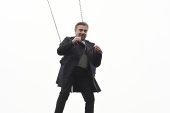 Oktay Kaynarca Hollywood filmlerini aratmayacak aksiyon sahnesine imza attı